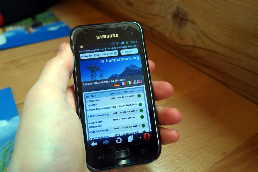 Dank mobiler Seilbahndatenbank sind die technischen Daten auch auf der Piste stets griffbereit! :) März 2013