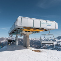 Bergstation der Sesselbahn Ravina-Varozzei, März 2023