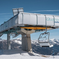 Bergstation der Sesselbahn Ravina-Varozzei, März 2023