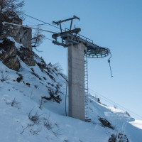 Bergstation des Schlepplifts Ravina-Cassinello, März 2023