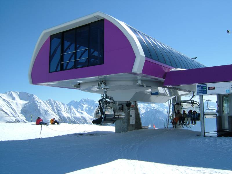 Bergstation der Sesselbahn Bettmeralp-Wurzenbord, April 2006