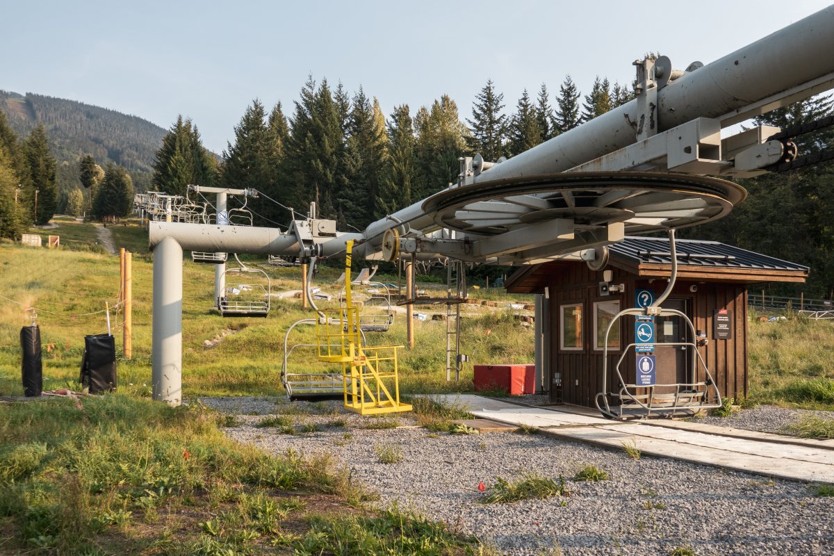 Talstation der Sesselbahn Olympic, September 2024