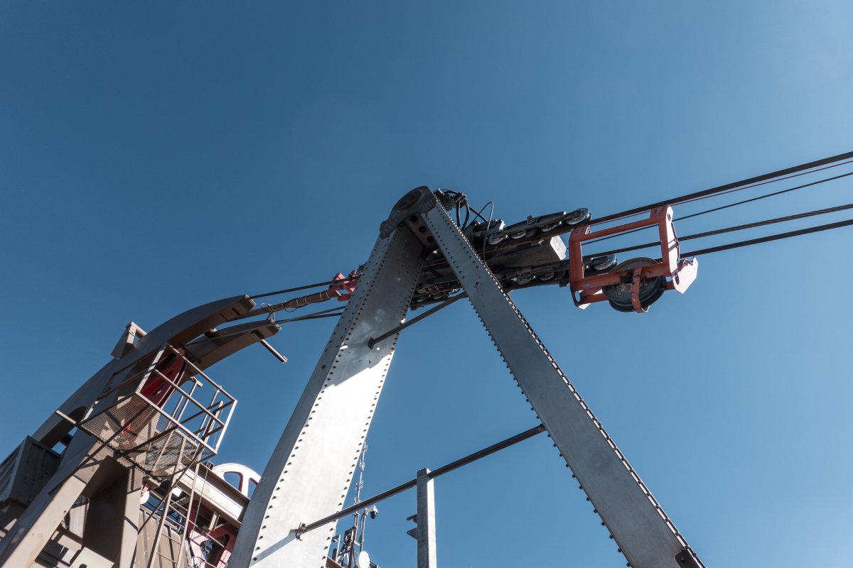 Laufwerk der Luftseilbahn Albuquerque-Sandia Peak, Oktober 2024