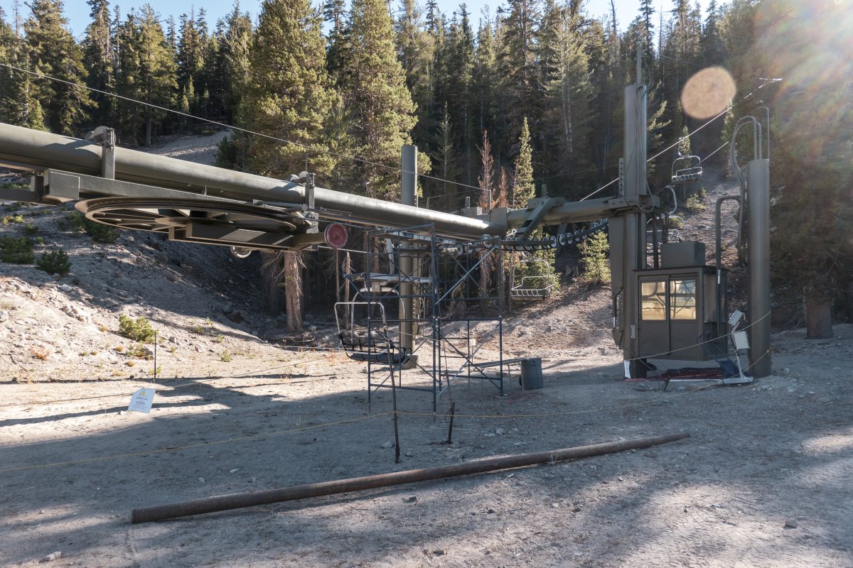 Talstation der Sesselbahn Mammoth Mountain 8, Oktober 2024