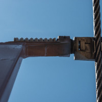 Klemme der Sesselbahn Silver Mountain 3, September 2024