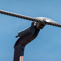 Klemme der Sesselbahn Silver Mountain 3, September 2024