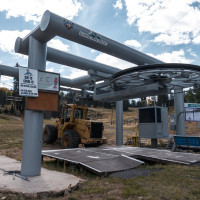 Talstation der Sesselbahn Spirit Ridge, Oktober 2024