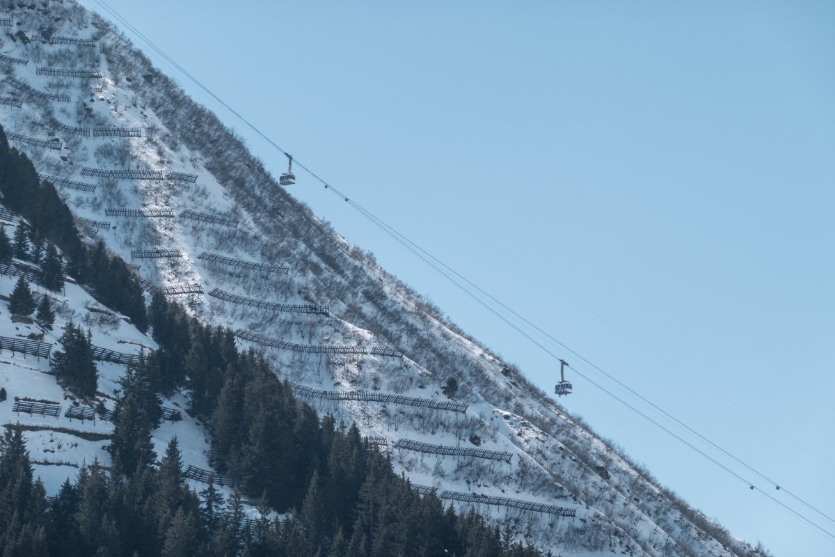 Luftseilbahn Andermatt-Gurschen, März 2022