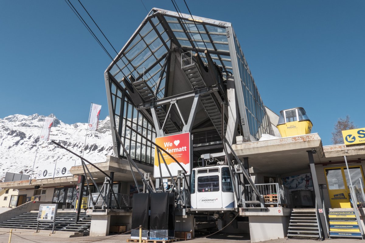 Luftseilbahn Andermatt-Gurschen im Skigebiet am Gemsstock