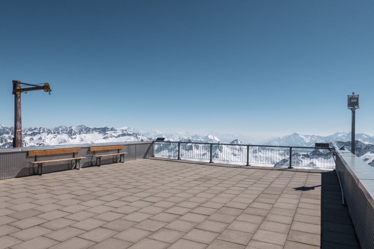 Aussichtsterrasse auf dem Gemsstock bei Andermatt