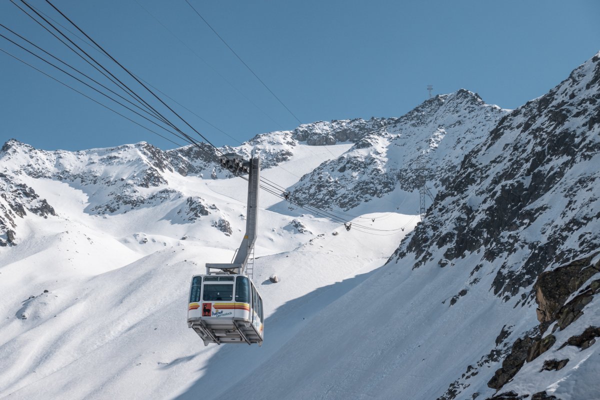 Luftseilbahn Gurschen-Gemsstock, März 2022