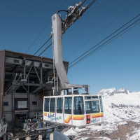 Talstation der Luftseilbahn Gurschen-Gemsstock, März 2022