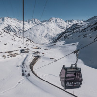 Kabinenbahn Oberalppass-Platten-Schneehüenerstock, März 2022