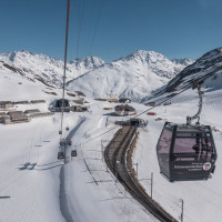 Kabinenbahn Oberalppass-Platten-Schneehüenerstock, März 2022