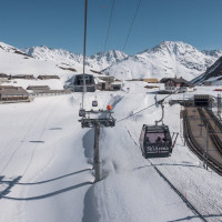 Kabinenbahn Oberalppass-Platten-Schneehüenerstock, März 2022