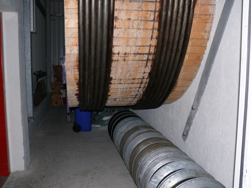 Tragseilreserve und Rollen der Luftseilbahn Arosa-Mittlere Hütte, Oktober 2007