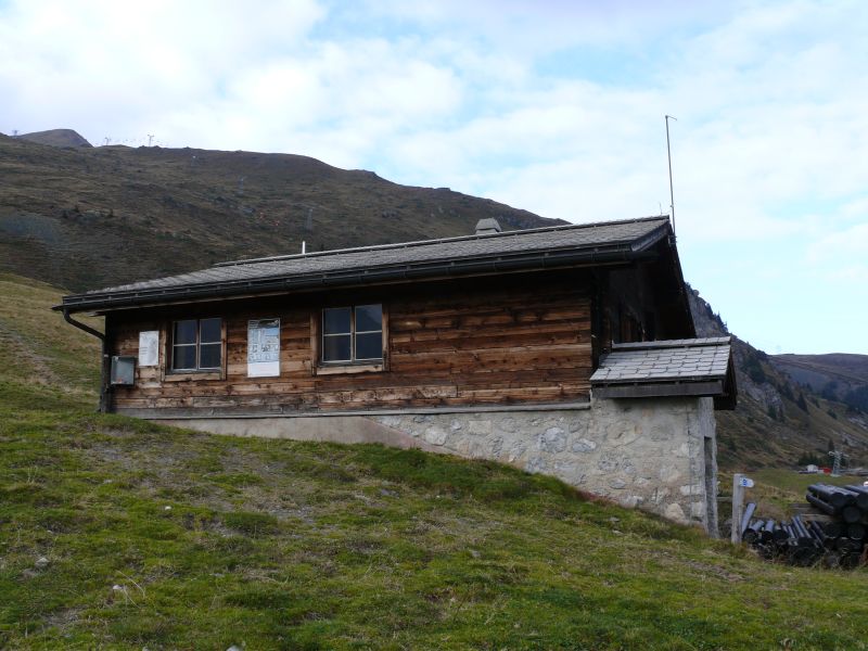 Talstation des ehemaligen Schlepplifts Weisshornsattel, Oktober 2007