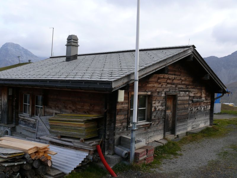 Talstation des ehemaligen Schlepplifts Weisshornsattel, Oktober 2007
