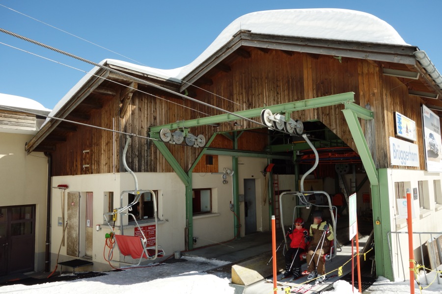 Talstation der Sesselbahn Brüggerhorn, März 2014