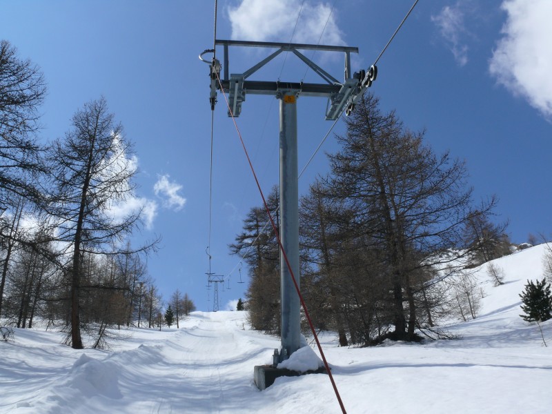 Schlepplift Törbeltälli, April 2009