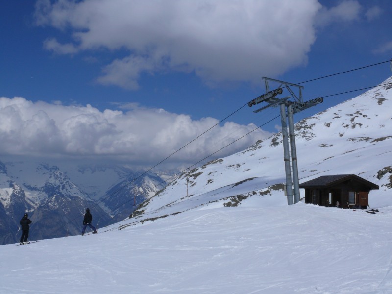 Ausstieg am Schlepplift Unter Sennturm-Ginals, April 2009