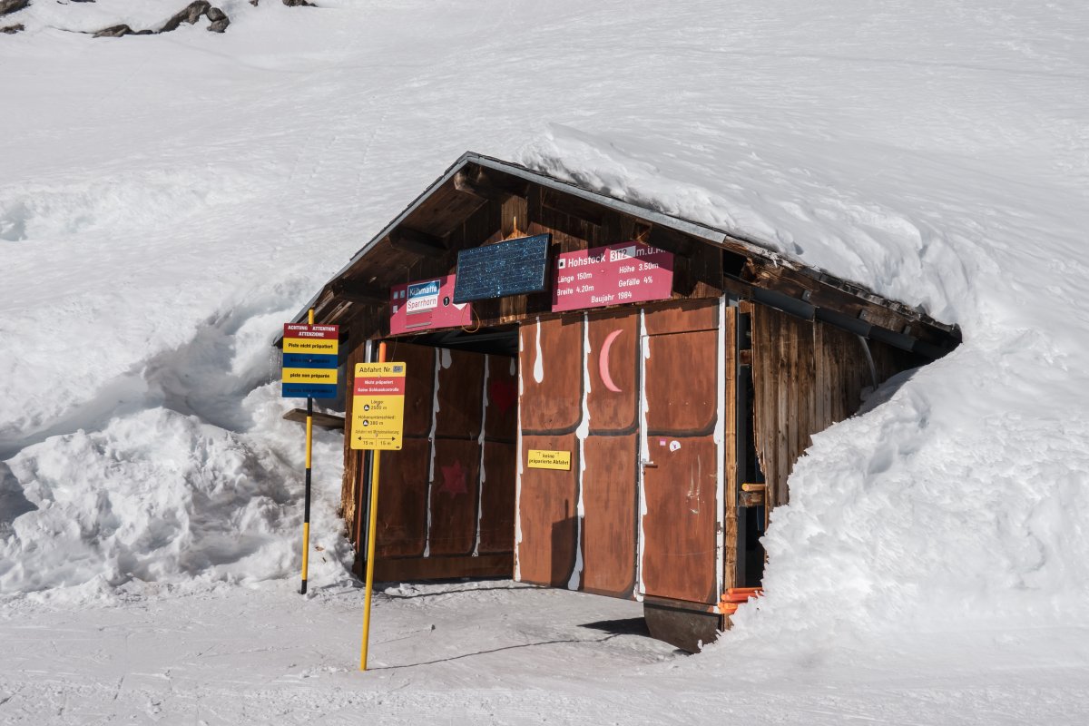 Skipiste im Tunnel am Hohstock auf der Belalp