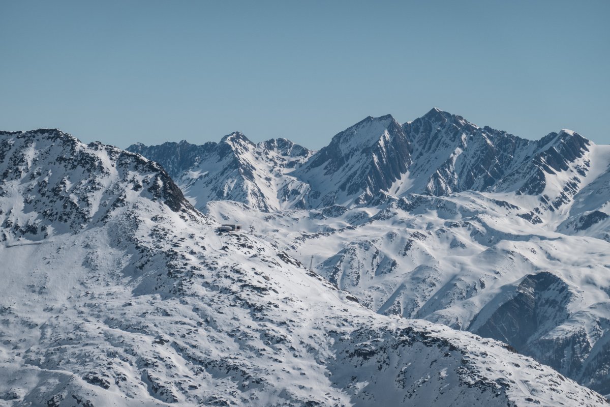 Blick von der Belalp zum Bettmerhorn, März 2022
