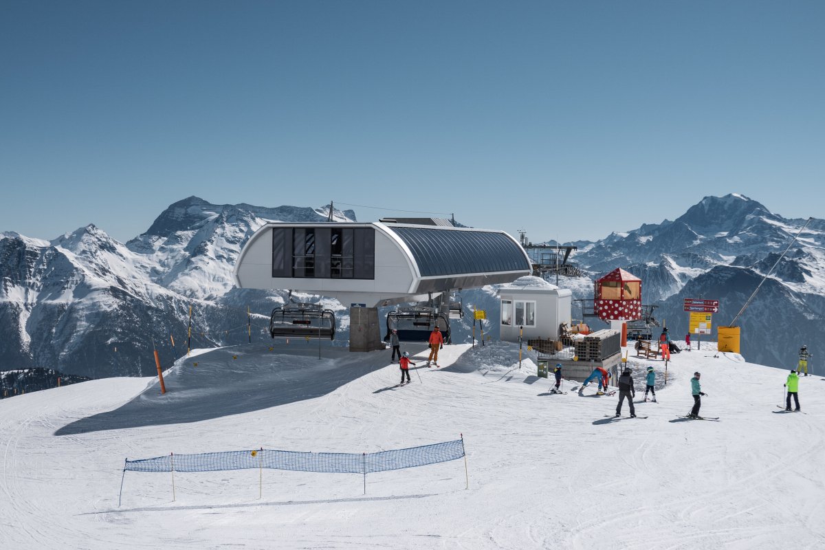 Bergstation der Sesselbahn Sparrhorn, März 2022