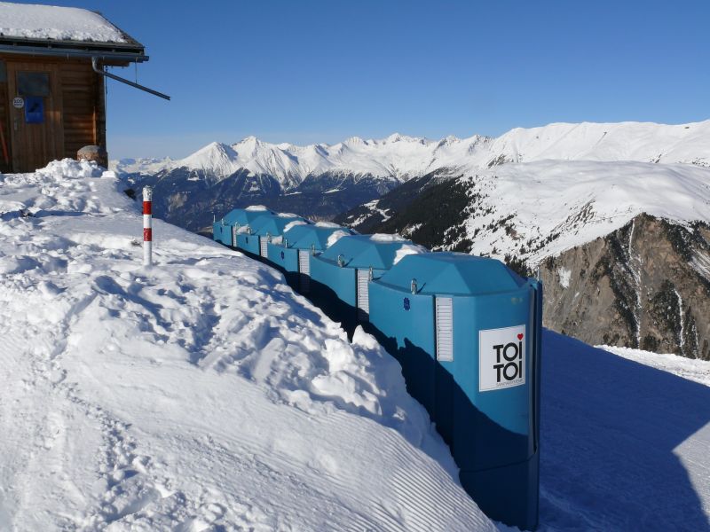 Toiletten auf der Alp Darlux, Dezember 2007