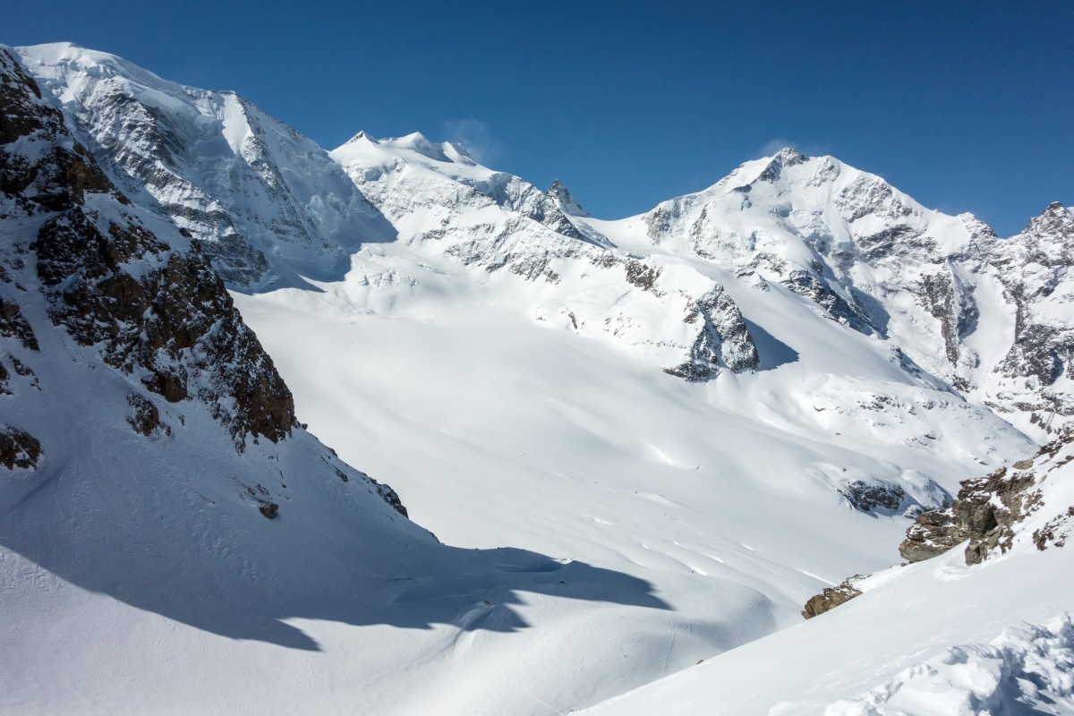 Blick vom Sass Queder auf Piz Palü und Piz Bernina