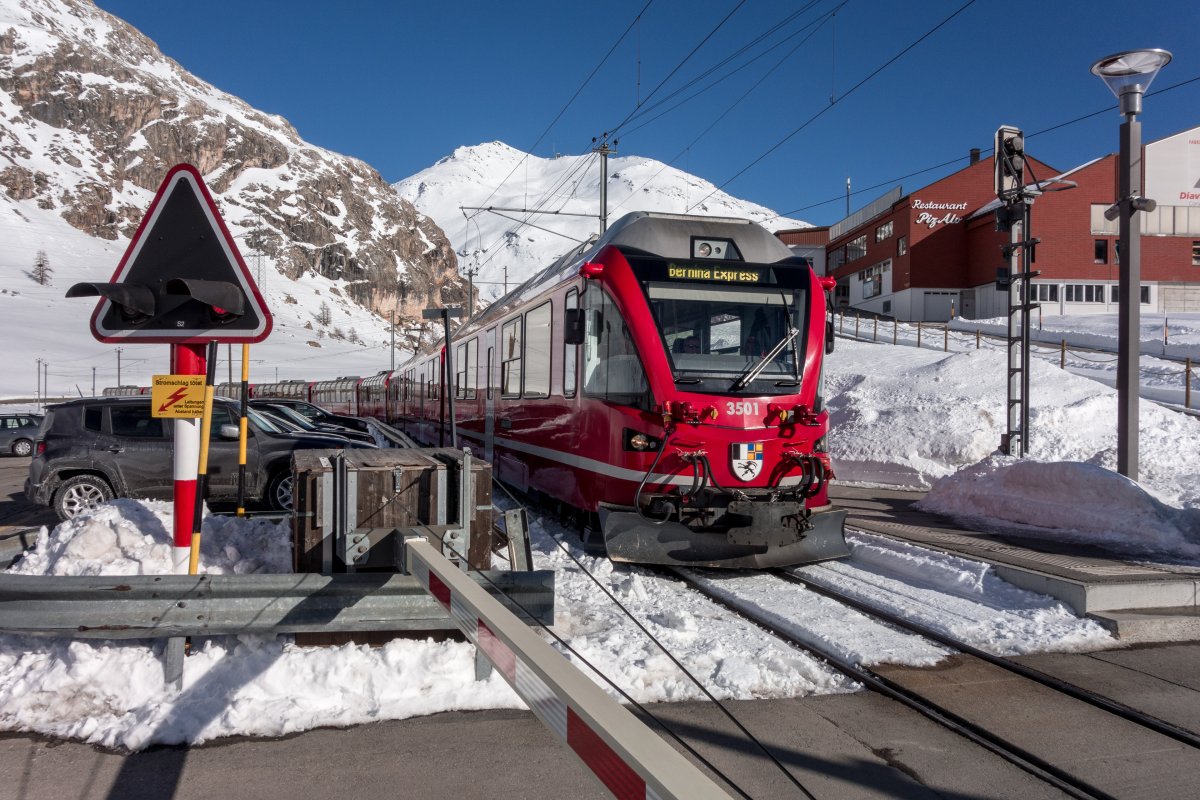 Rhätische Bahn am Berninapass, März 2019