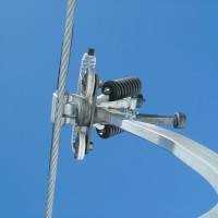 Klemme der Sesselbahn Waltensburg-Alp Dado, Januar 2008