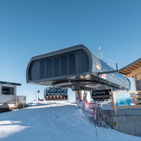 Bergstation der Sesselbahn Moay-Pasay, Februar 2023