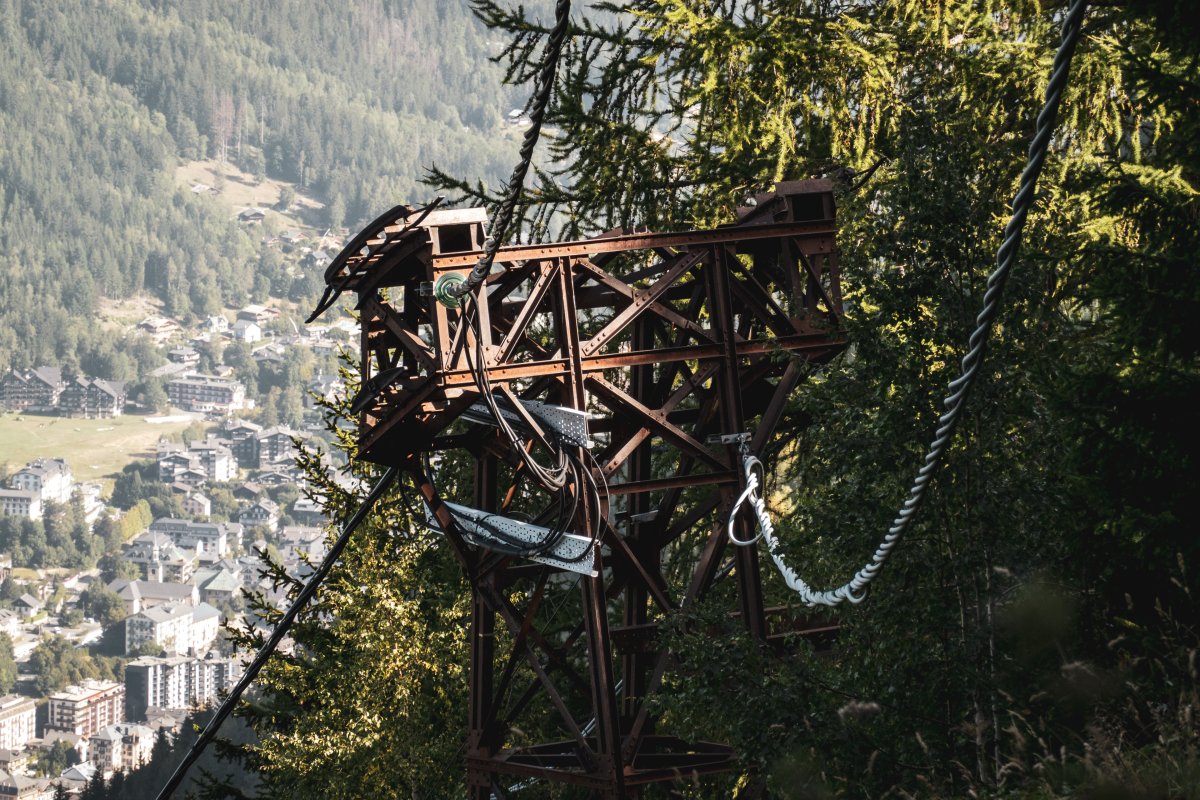 Letzte Stütze der ersten Sektion Seilbahn von Chamonix nach La Para