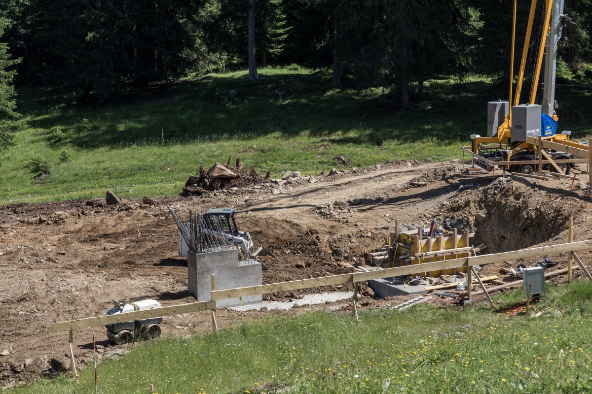 Talstation der Sesselbahn Parpan-Obertor, Juli 2015