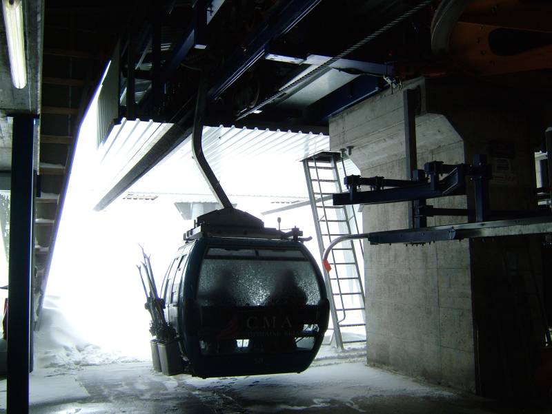 Bergstation der Kabinenbahn Crans-Merbé-Cry d'Er, April 2006