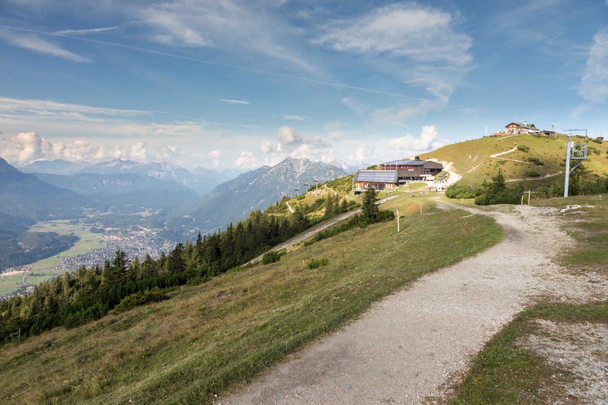 Wank-Gipfel mit Bergstation