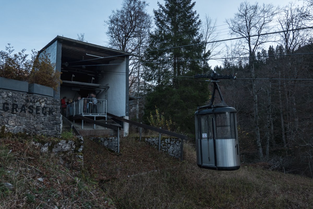 Bergstation der Seilbahn auf dem Graseck