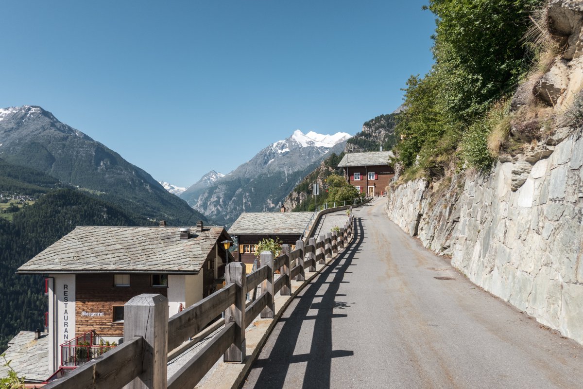 Strasse in Embd