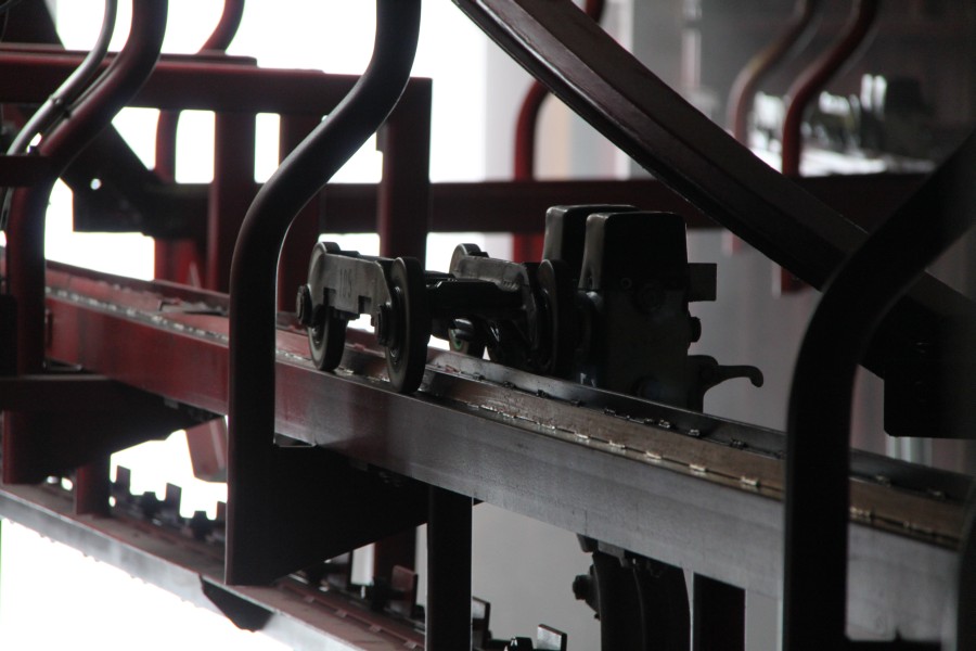 Giovanola-Klemme der Kabinenbahn Gerschnialp-Trübsee in der Bergstation, September 2012