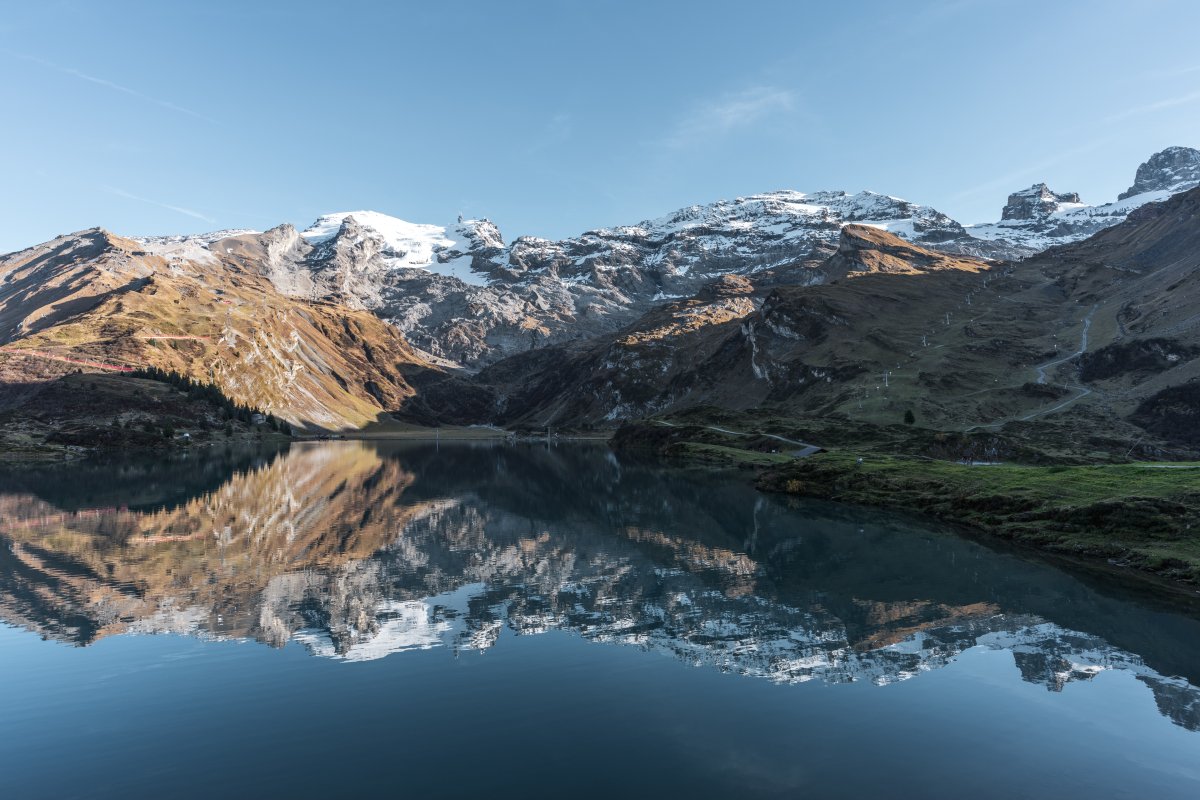 Trübsee im Abendlicht mit Titlis