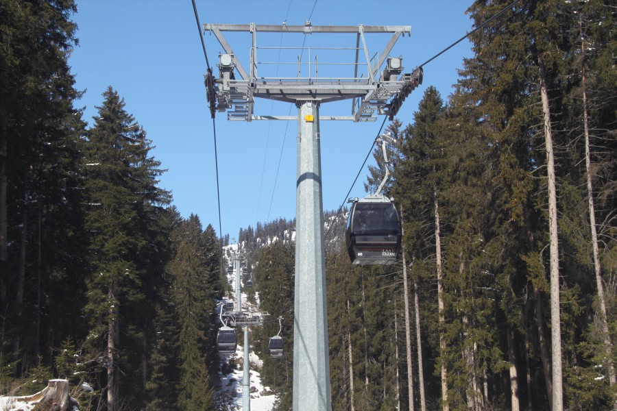 Kabinenbahn Flims-Plaun, April 2010
