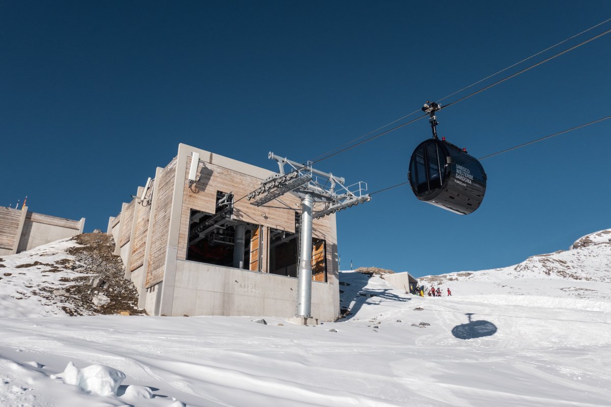 Bergstation der Kabinenbahn Startgels-Segnes, Dezember 2025