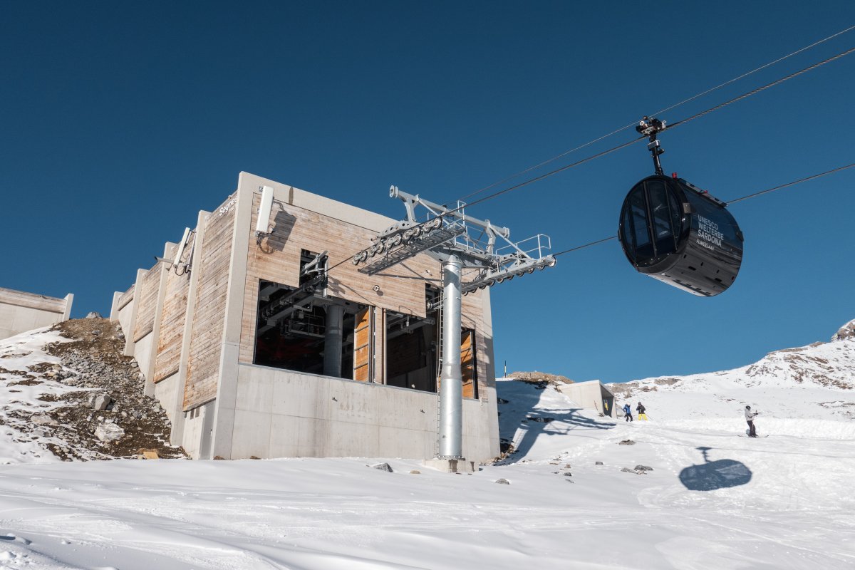 Bergstation der Kabinenbahn Startgels-Segnes, Dezember 2025