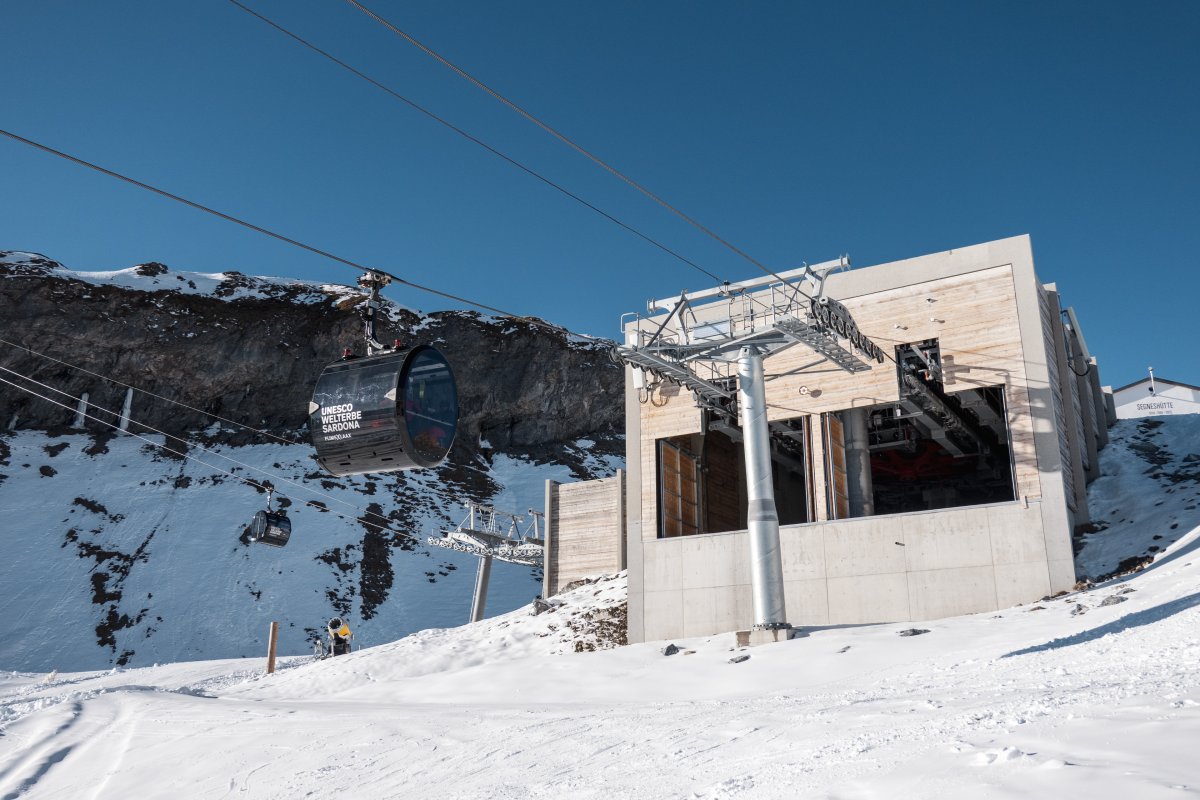 Bergstation der Kabinenbahn Startgels-Segnes, Dezember 2025
