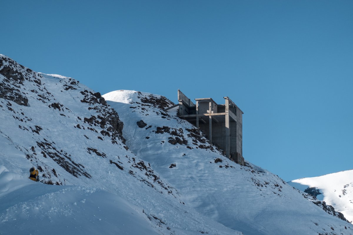 Bergstation der ehemaligen Luftseilbahn Startgels-Grauberg, Dezember 2025