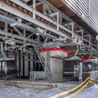 Talstation der Kabinenbahn Scansinas-Nagens, Februar 2019