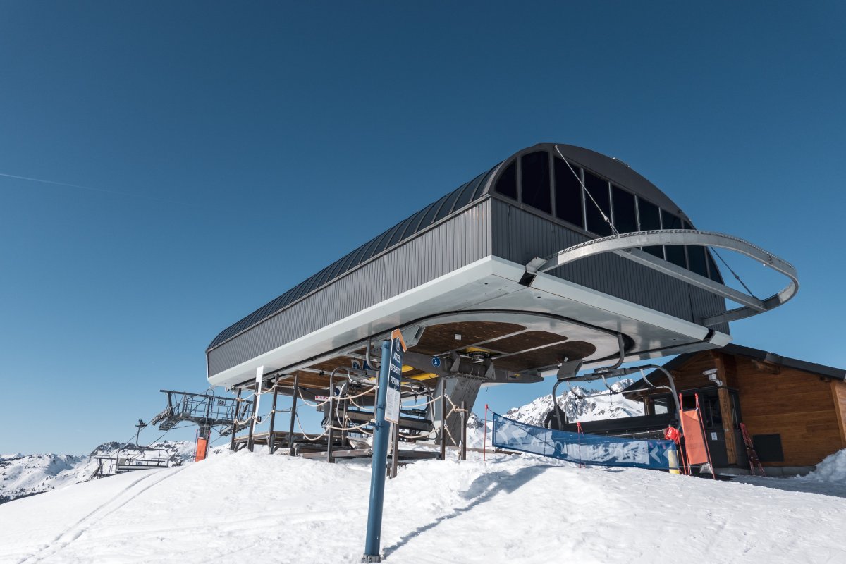 Bergstation der Sesselbahn Lune Bleue, Februar 2025