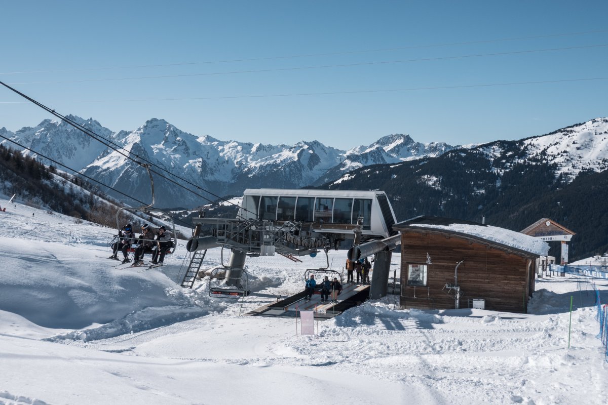 Talstation der Sesselbahn Soleil Rouge, Februar 2025