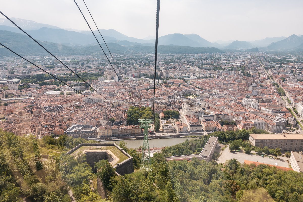 Gruppenumlaufbahn Grenoble-Bastille, Juli 2021
